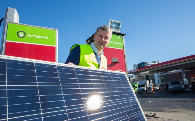 Første Norske bensinstasjon med solkraft